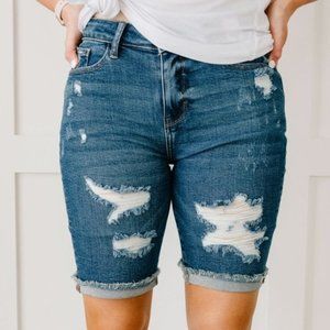 Judy Blue destroyed Bermuda shorts 2XL